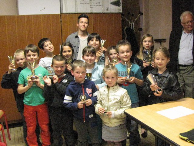 2015-04-30-AG